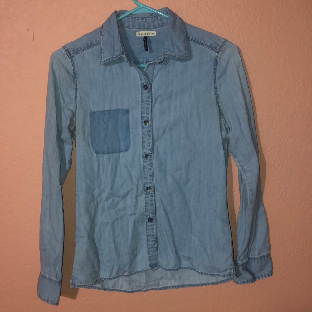 Women’s denim long sleeve button up size Small
